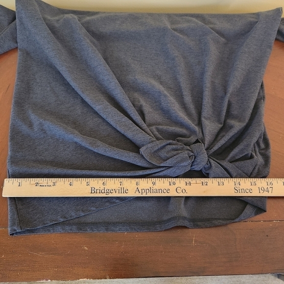 NWOT We Wander Active Long-Sleeve Top Gray Size Large - Picture 8 of 10